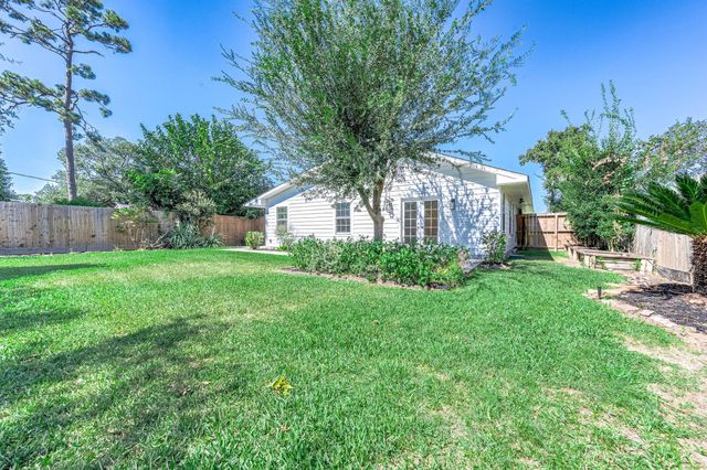 6319 Woodbrook Lane, Houston, TX 77008