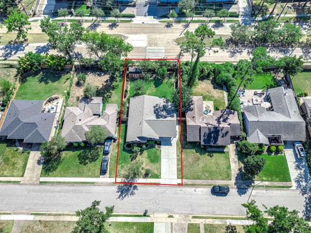 6319 Woodbrook Lane, Houston, TX 77008
