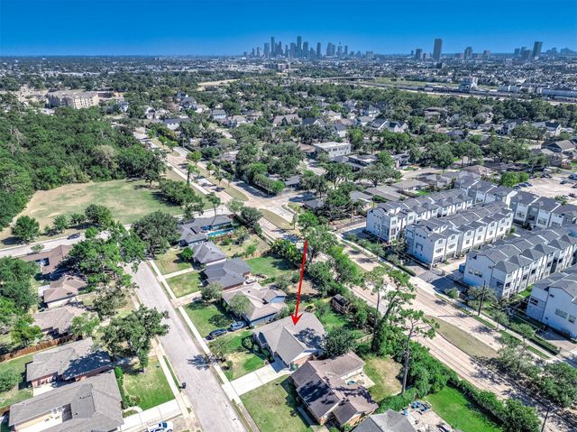6319 Woodbrook Lane, Houston, TX 77008