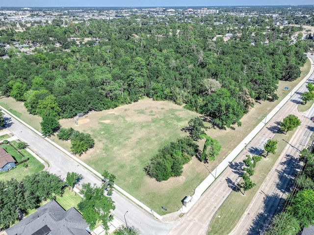 6319 Woodbrook Lane, Houston, TX 77008