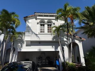 3085 NE 208th Ter, Aventura, FL 33180