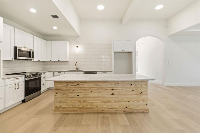 15 Summertime CIR, Wimberley, TX 78676