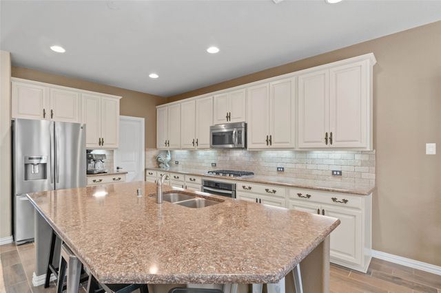 2417 Wrexham Drive, Mckinney, TX 75071