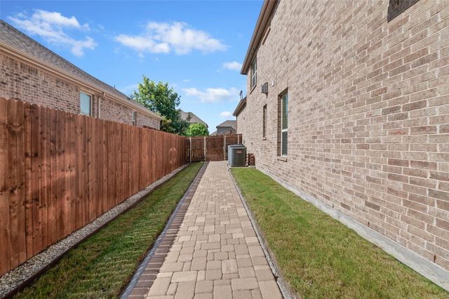 2417 Wrexham Drive, Mckinney, TX 75071