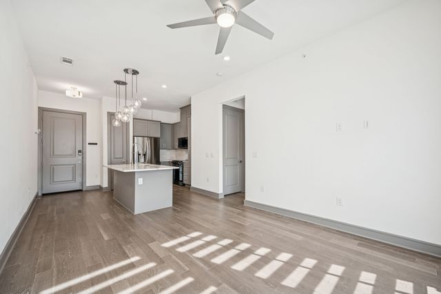 2700 Old Denton Road 4451, Carrollton, TX 75007