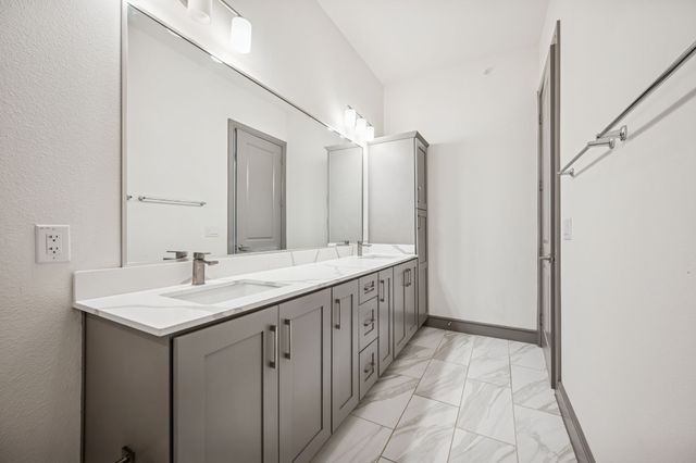 2700 Old Denton Road 4451, Carrollton, TX 75007