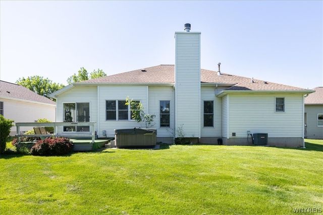 125 Blacksmith Drive, Amherst, NY 14051