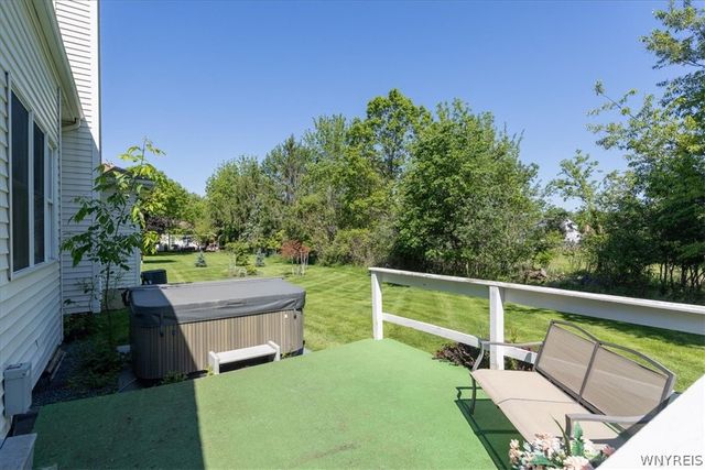 125 Blacksmith Drive, Amherst, NY 14051