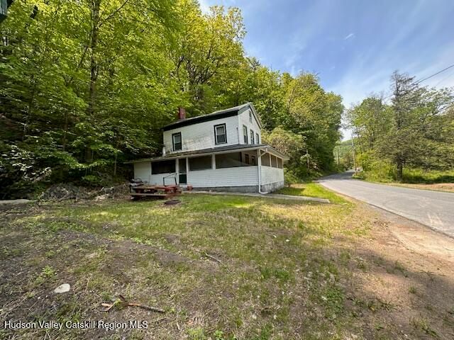 818 Cauterskill Road, Catskill, NY 12414