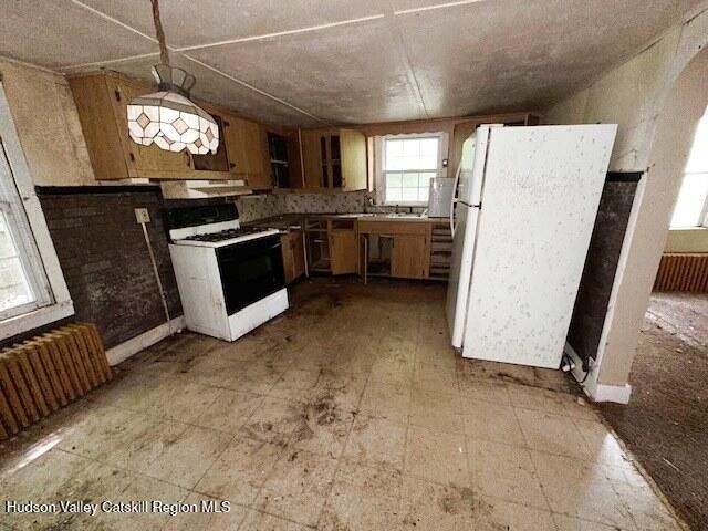 818 Cauterskill Road, Catskill, NY 12414