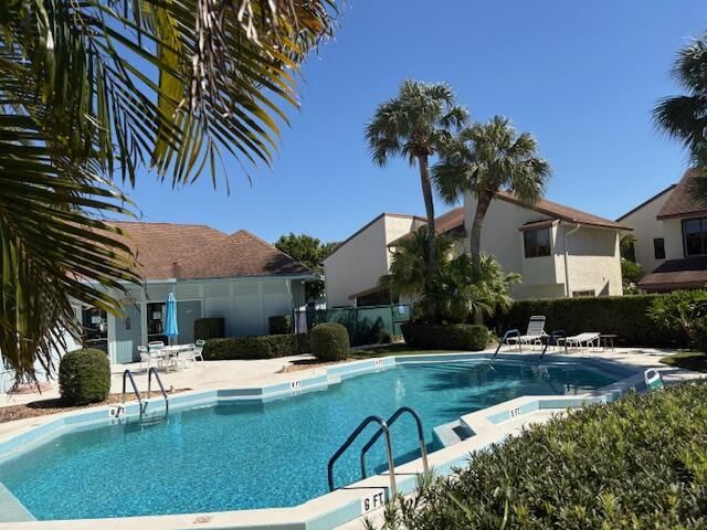 950 S Kanner Highway 124, Stuart, FL 34994