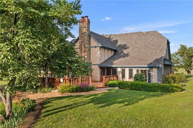 21898 Sunflower Road, Edgerton, KS 66021