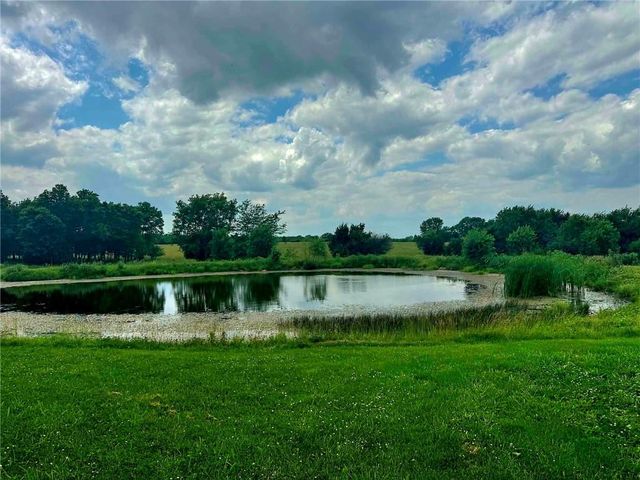 21898 Sunflower Road, Edgerton, KS 66021