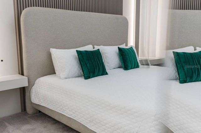 5943 HIGH SEAS DRIVE, Orlando, FL 32821