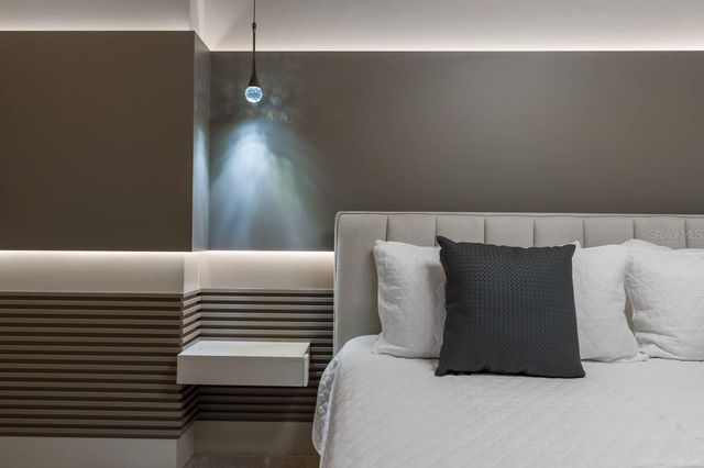 5943 HIGH SEAS DRIVE, Orlando, FL 32821