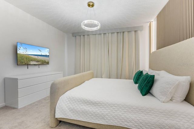 5943 HIGH SEAS DRIVE, Orlando, FL 32821