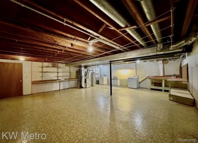 2471 Mulberry Square Square 15, Bloomfield Hills, MI 48302