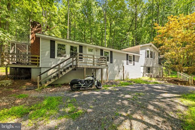 247 MARSDEN HEIGHTS RD, Linden, VA 22642