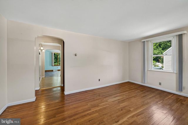 5 DEVON RD, Wilmington, DE 19809