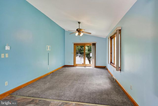5 DEVON RD, Wilmington, DE 19809