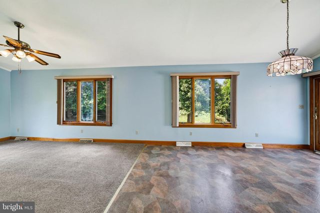 5 DEVON RD, Wilmington, DE 19809