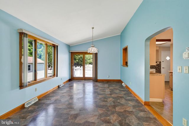 5 DEVON RD, Wilmington, DE 19809