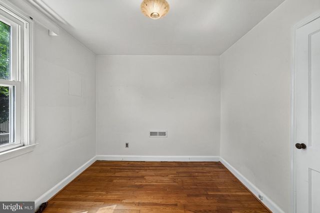 5 DEVON RD, Wilmington, DE 19809