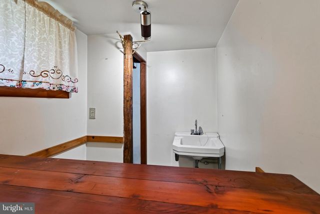 5 DEVON RD, Wilmington, DE 19809