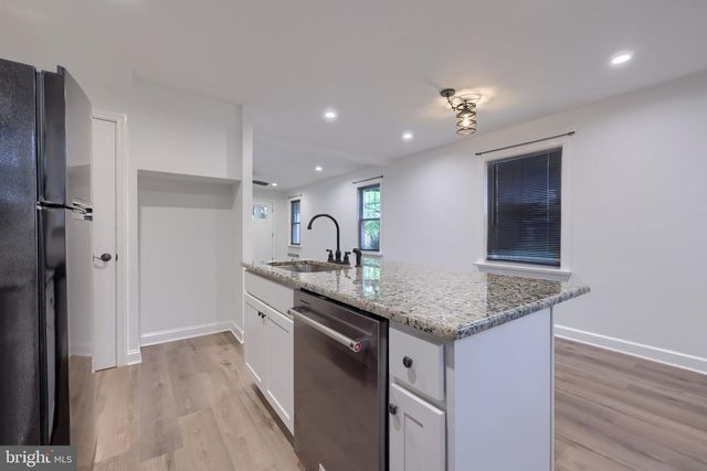 1003 MAPLE AVE, Lancaster, PA 17603
