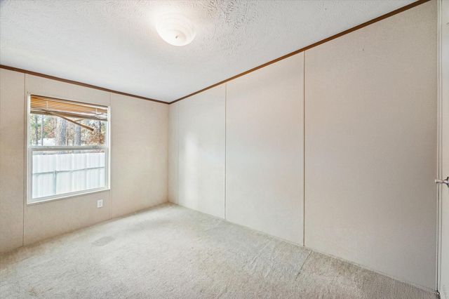 102 County Road 5001, Cleveland, TX 77327