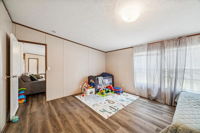 102 County Road 5001, Cleveland, TX 77327