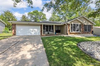 10 Weatherby Drive, St Peters, MO 63376