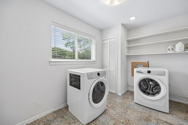 3039 Sharpview Lane, Dallas, TX 75228