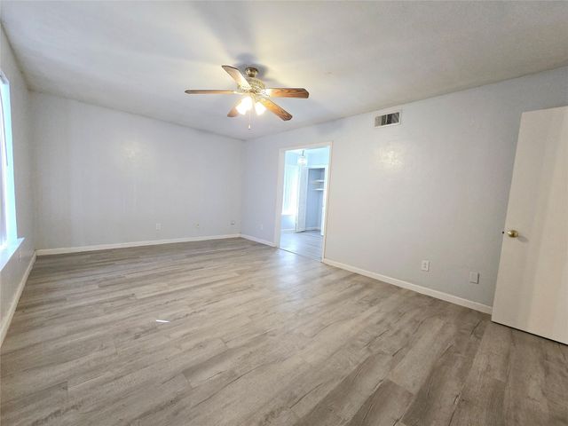 902 Spring Valley Plaza, Richardson, TX 75080