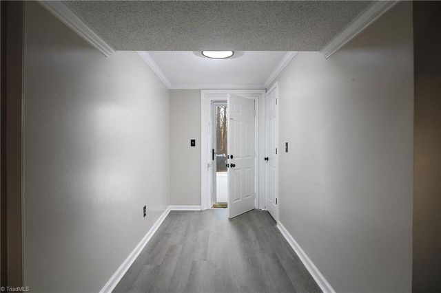 1220 Reynolds Forest Drive, Winston-salem, NC 27107