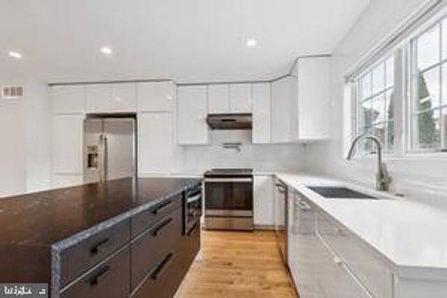 436 BROWN ST, Philadelphia, PA 19123