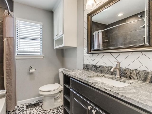 17107 Sunny Hollow Road, Edmond, OK 73012