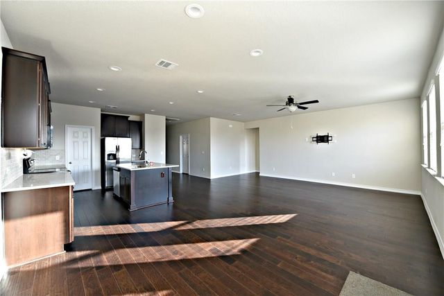 517 Whitney TRL, Leander, TX 78641