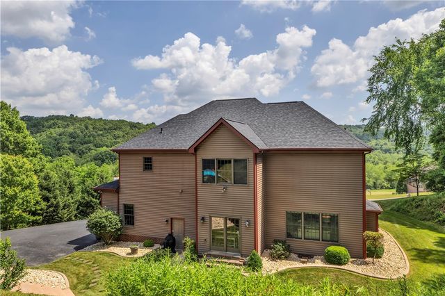 245 Shaw Ct., Salem Twp, PA 15670