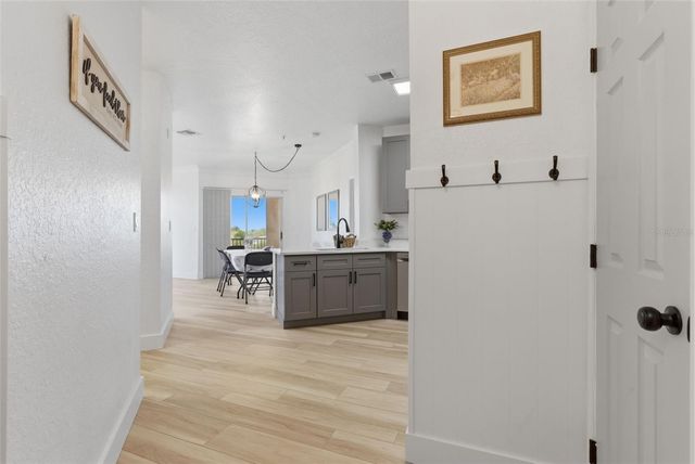 4323 BAYSIDE VILLAGE DRIVE 312, Tampa, FL 33615