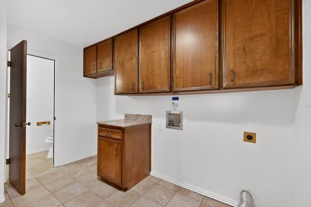 3411 Sheffield Drive, Arlington, TX 76013