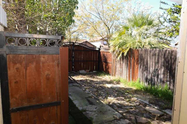 5808 Gentry Ave, Stockton, CA 95210