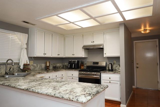 5808 Gentry Ave, Stockton, CA 95210