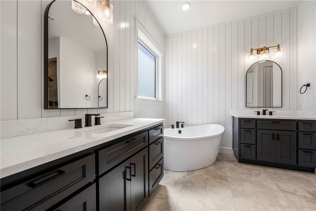 3500 Radiance Avenue, Bentonville, AR 72713