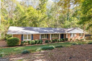 2350 Oxbow Circle, Stone Mountain, GA 30087