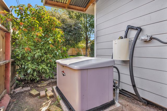 1102 Mosher Lane, Houston, TX 77088