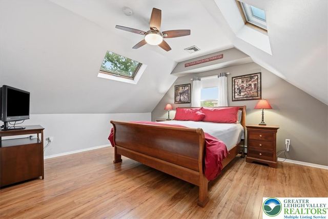 1928 Woodbury Road, Bethlehem City, PA 18017