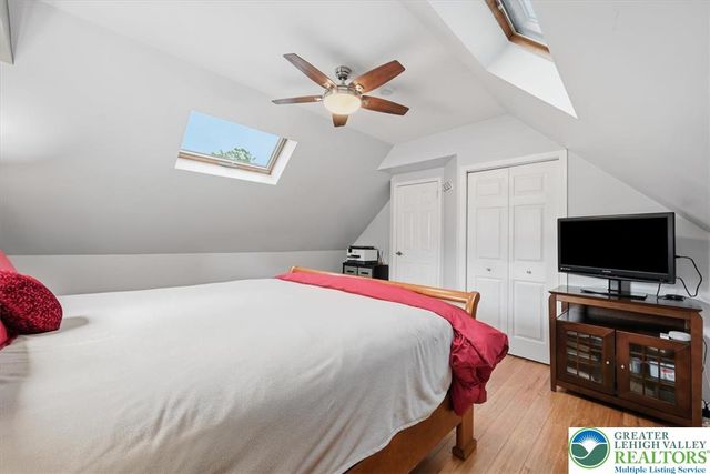 1928 Woodbury Road, Bethlehem City, PA 18017