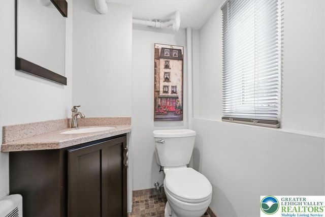 1928 Woodbury Road, Bethlehem City, PA 18017