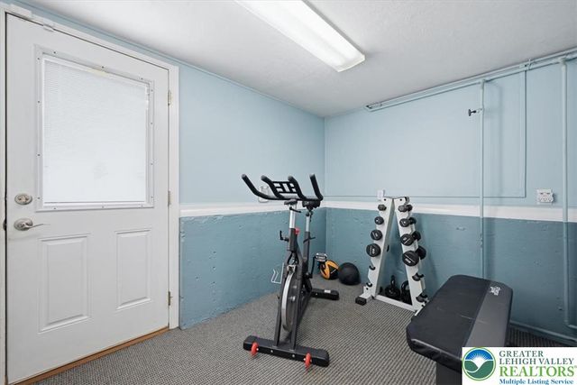 1928 Woodbury Road, Bethlehem City, PA 18017